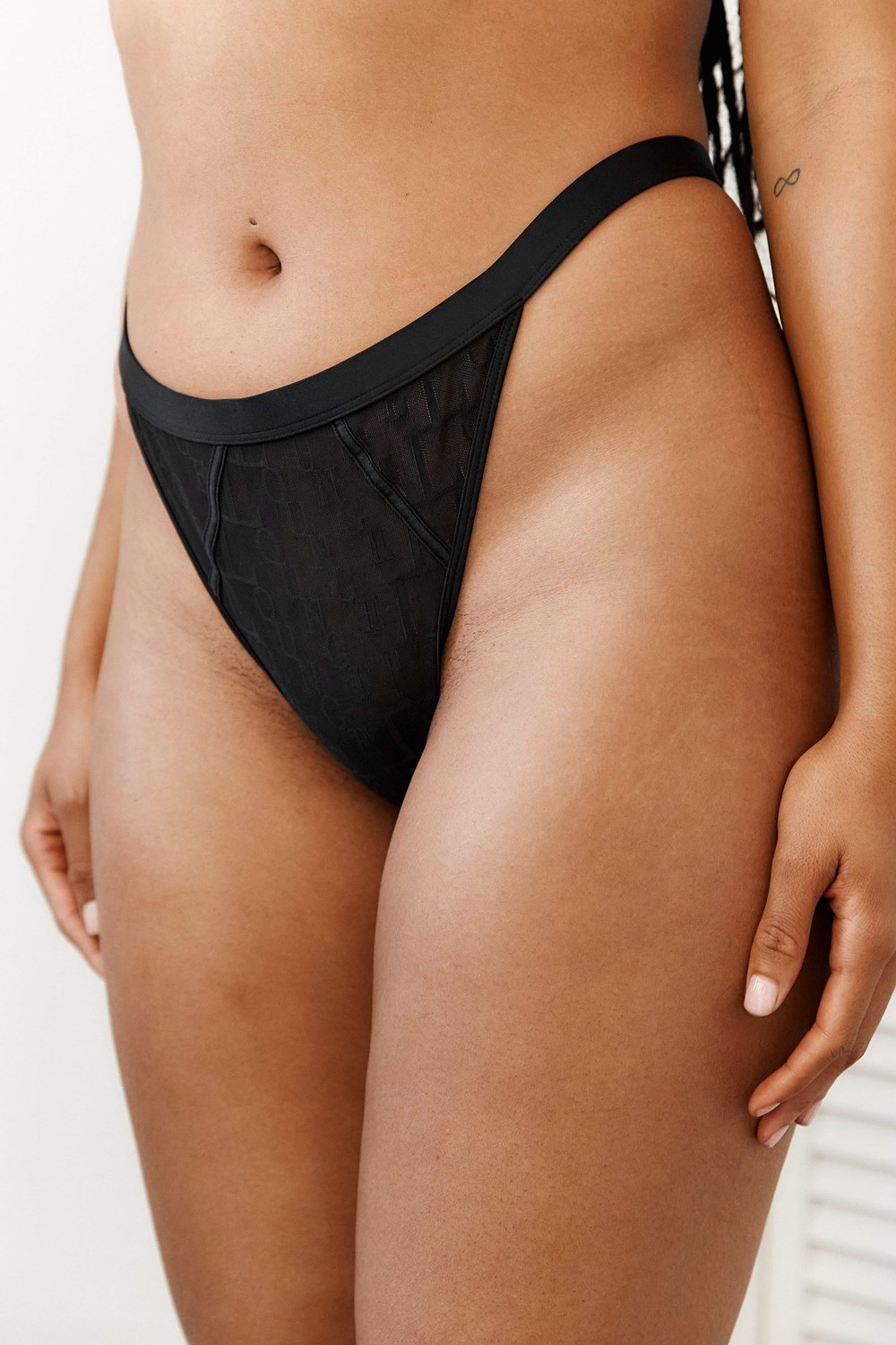 Lounge Underwear Chic String Svarta | PZOT-76398