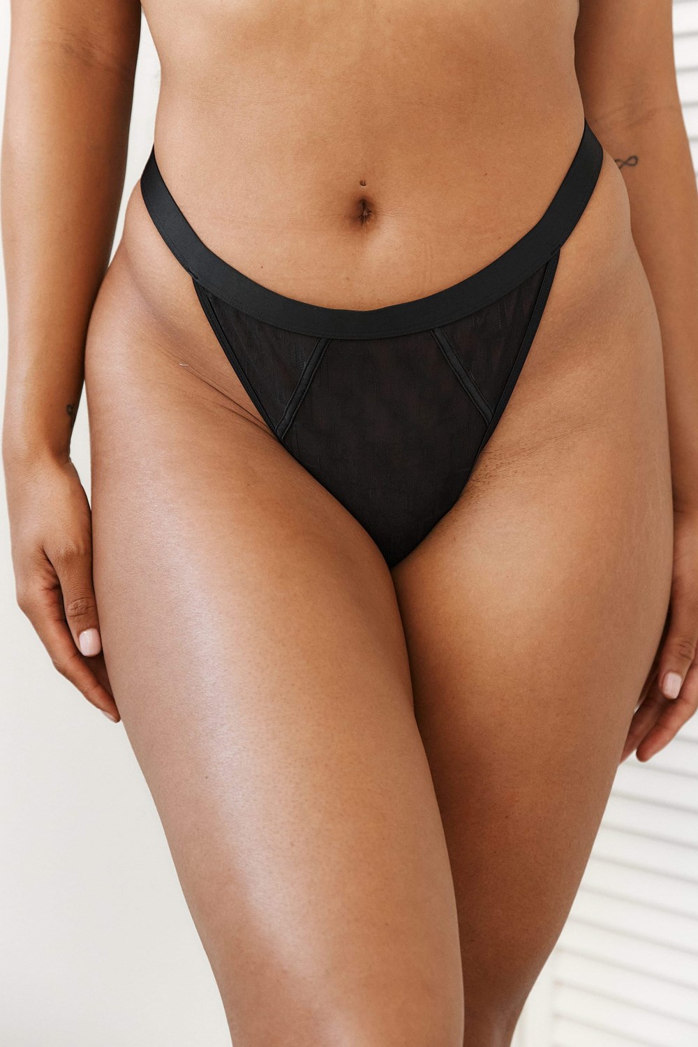 Lounge Underwear Chic String Svarta | PZOT-76398