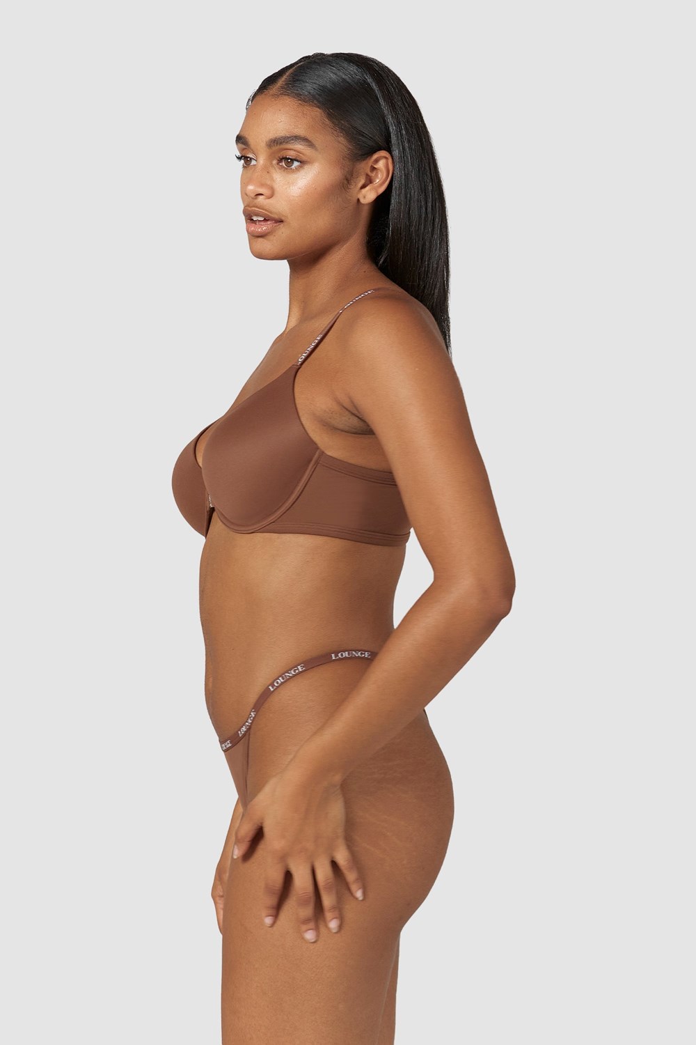 Lounge Underwear Smooth Front Fastsättning T-shirt Bra & String/Briefs Set Chestnut | GNRS-12634