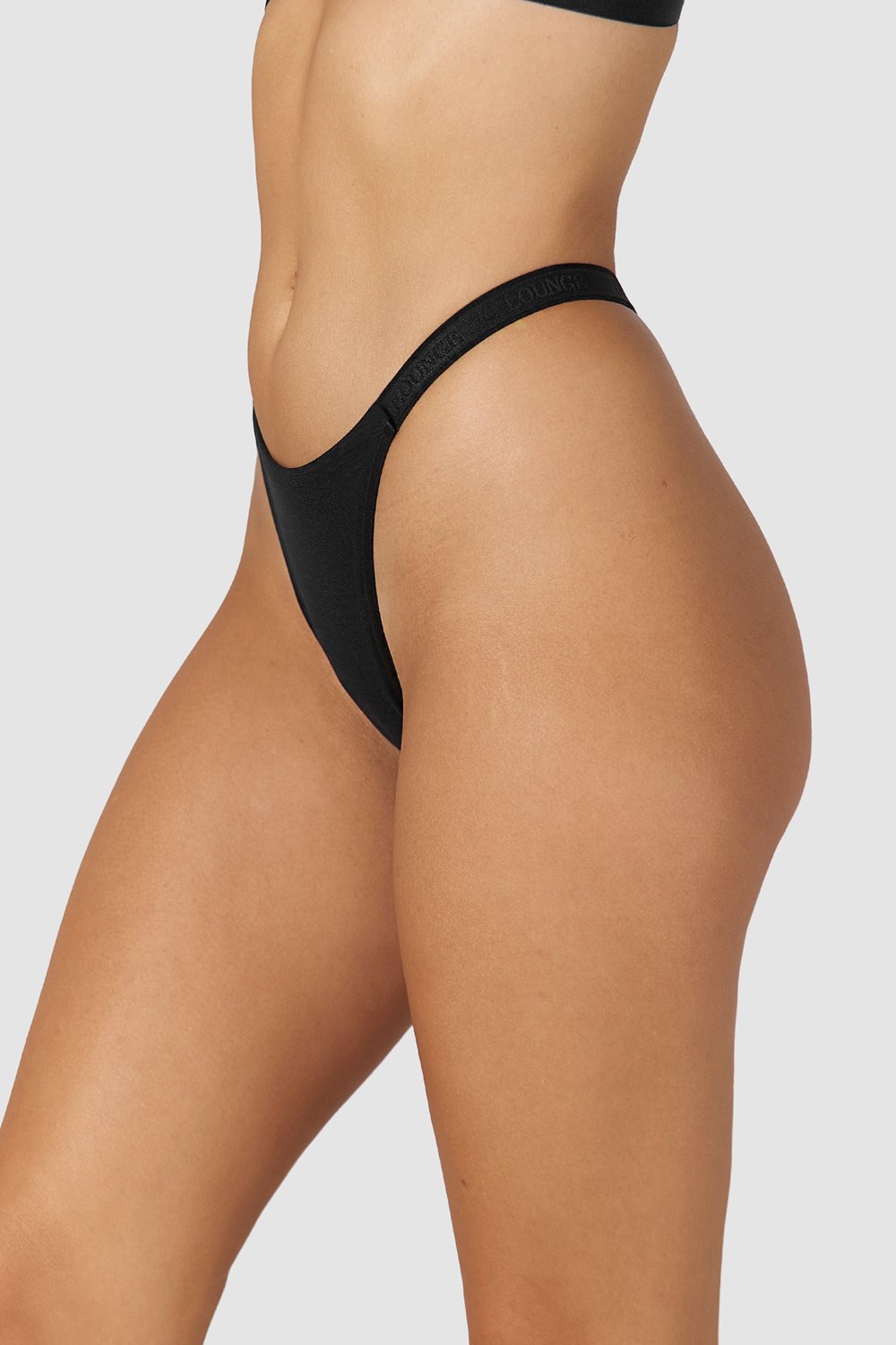 Lounge Underwear Smooth Mesh String Svarta | VNLS-12643