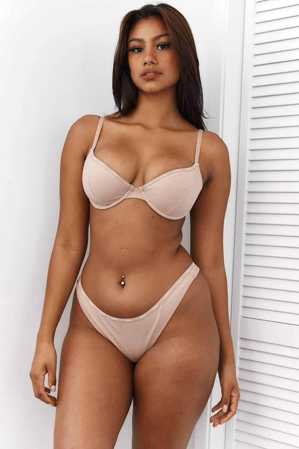 Lounge Underwear So Soft Räfflad T Shirt Bra & String Set Taupe | JFLC-94726